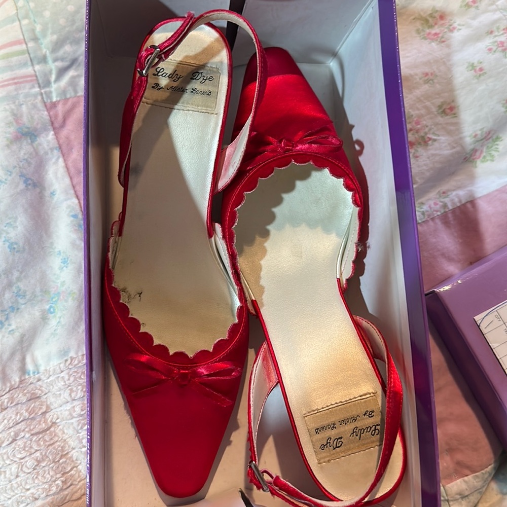 Kitten heel